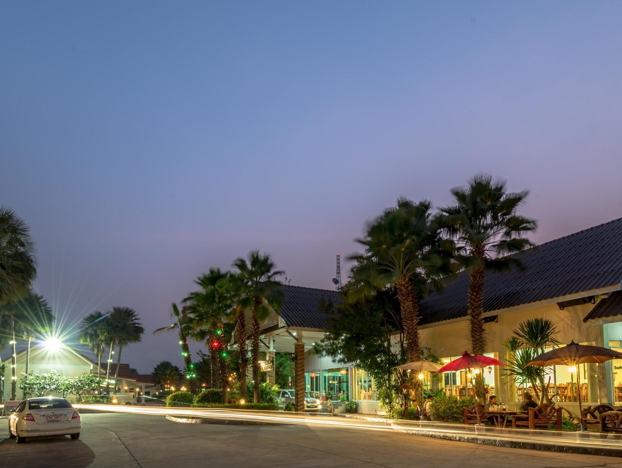 Martina Hotel Surin Exterior foto